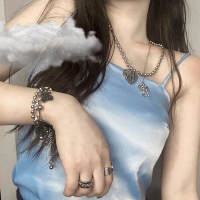 兽设晴天场景绘制兽圈群